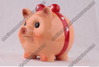 Photo Reference of Interior Decorative Pig Statue 0009